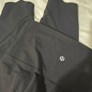 Size 4 or 6 no tag lululemon cropped leggings
